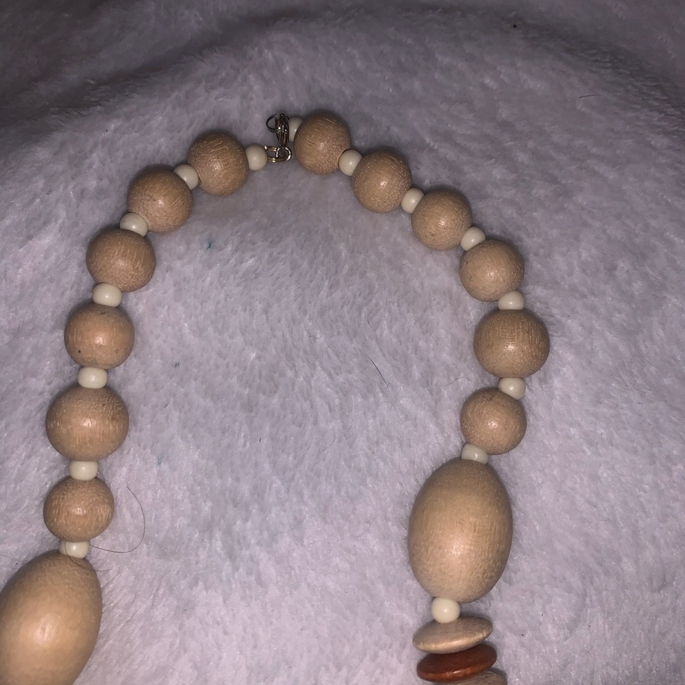 Natural Wooden Bead choker Necklace. Vintage - Picture 3 of 4